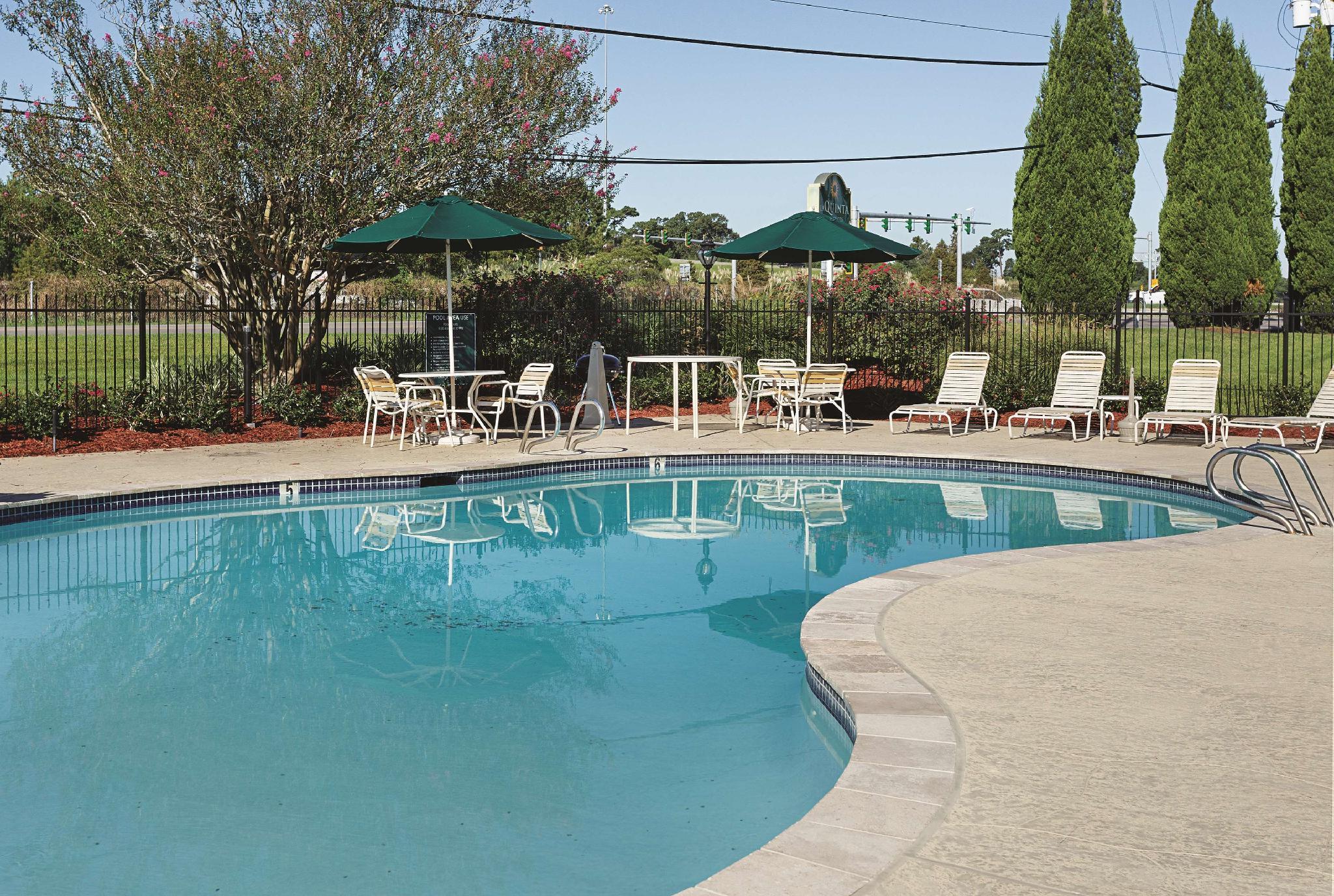 La Quinta By Wyndham Baton Rouge Siegen Lane Hotel Exterior photo