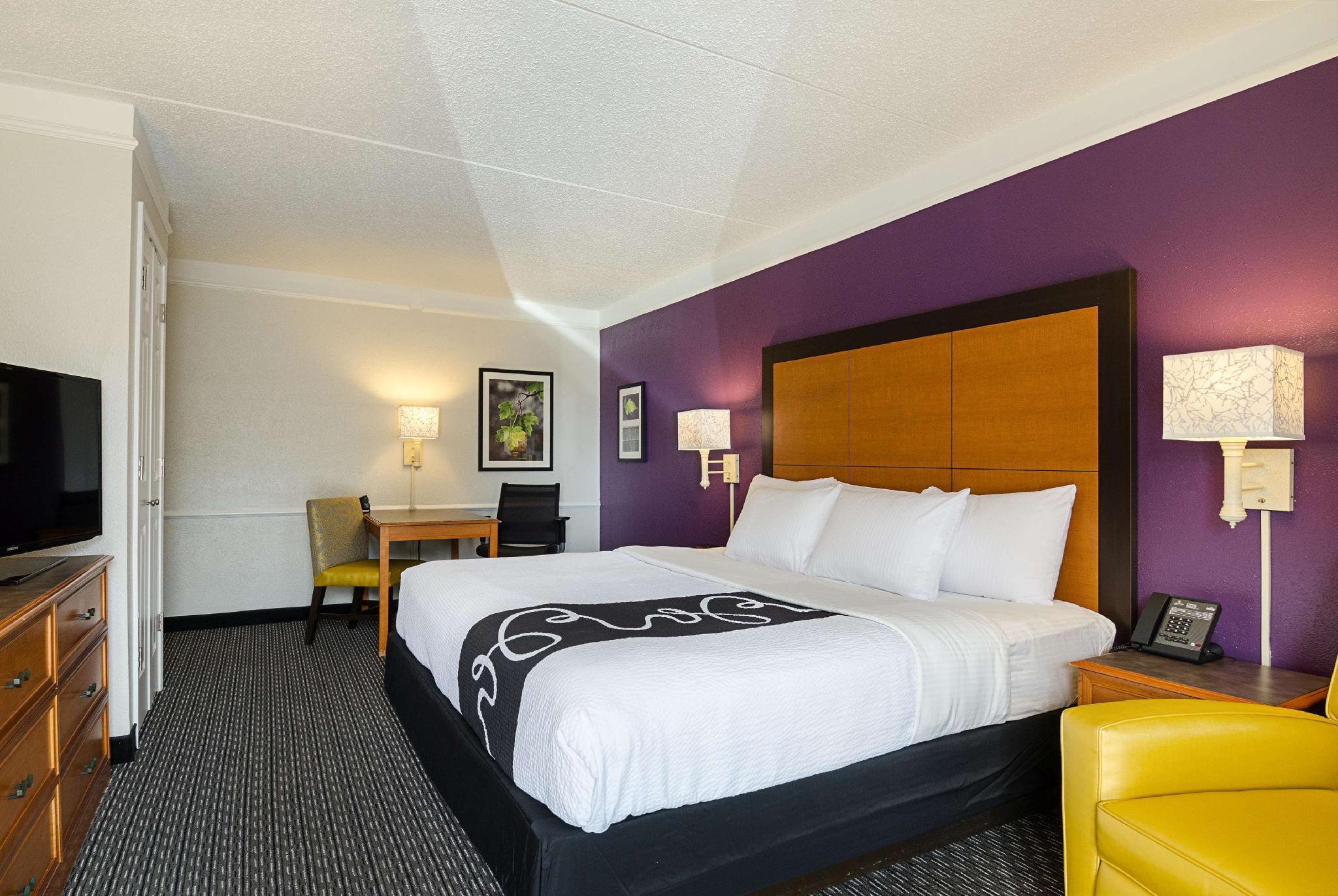 La Quinta By Wyndham Baton Rouge Siegen Lane Hotel Exterior photo