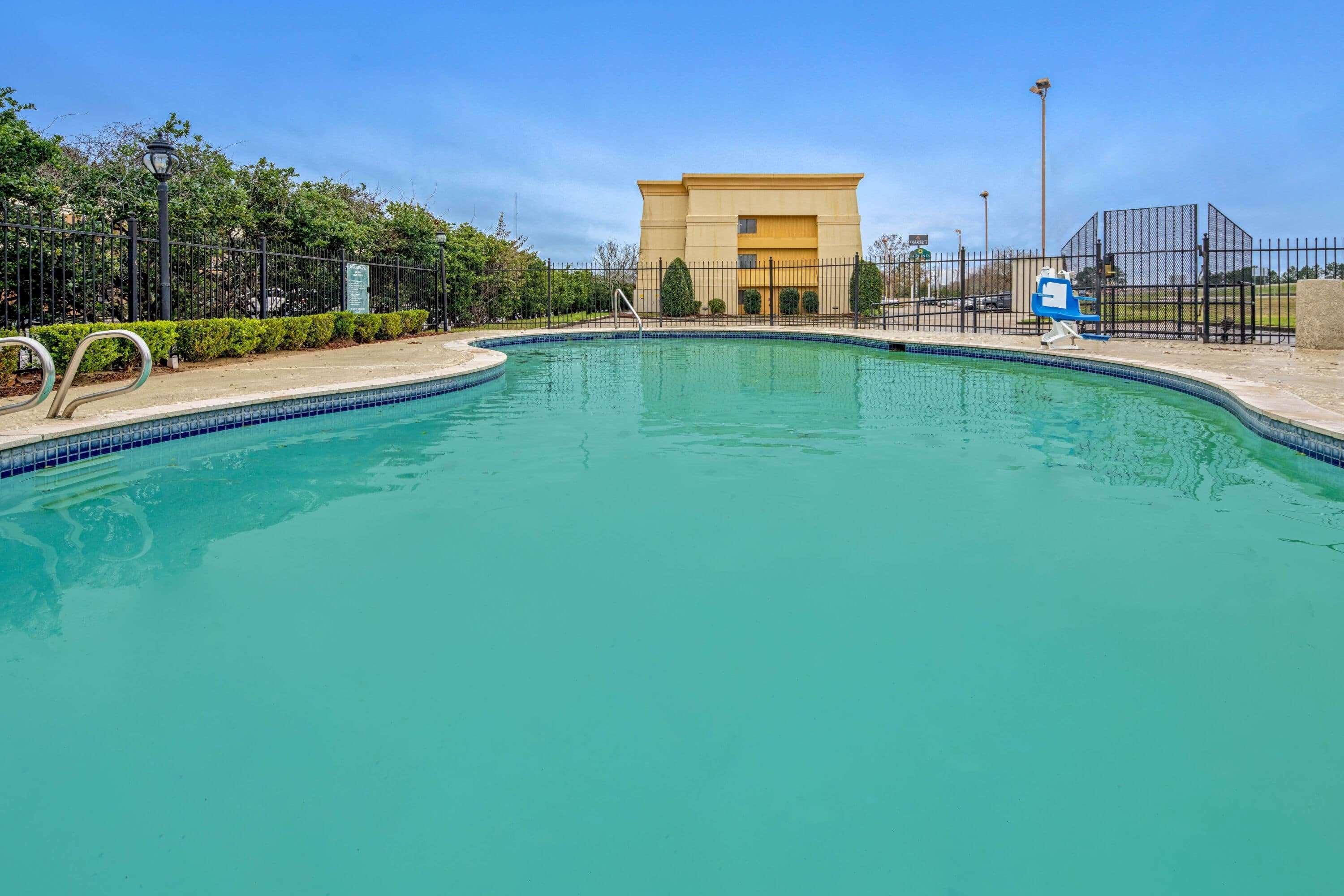 La Quinta By Wyndham Baton Rouge Siegen Lane Hotel Exterior photo