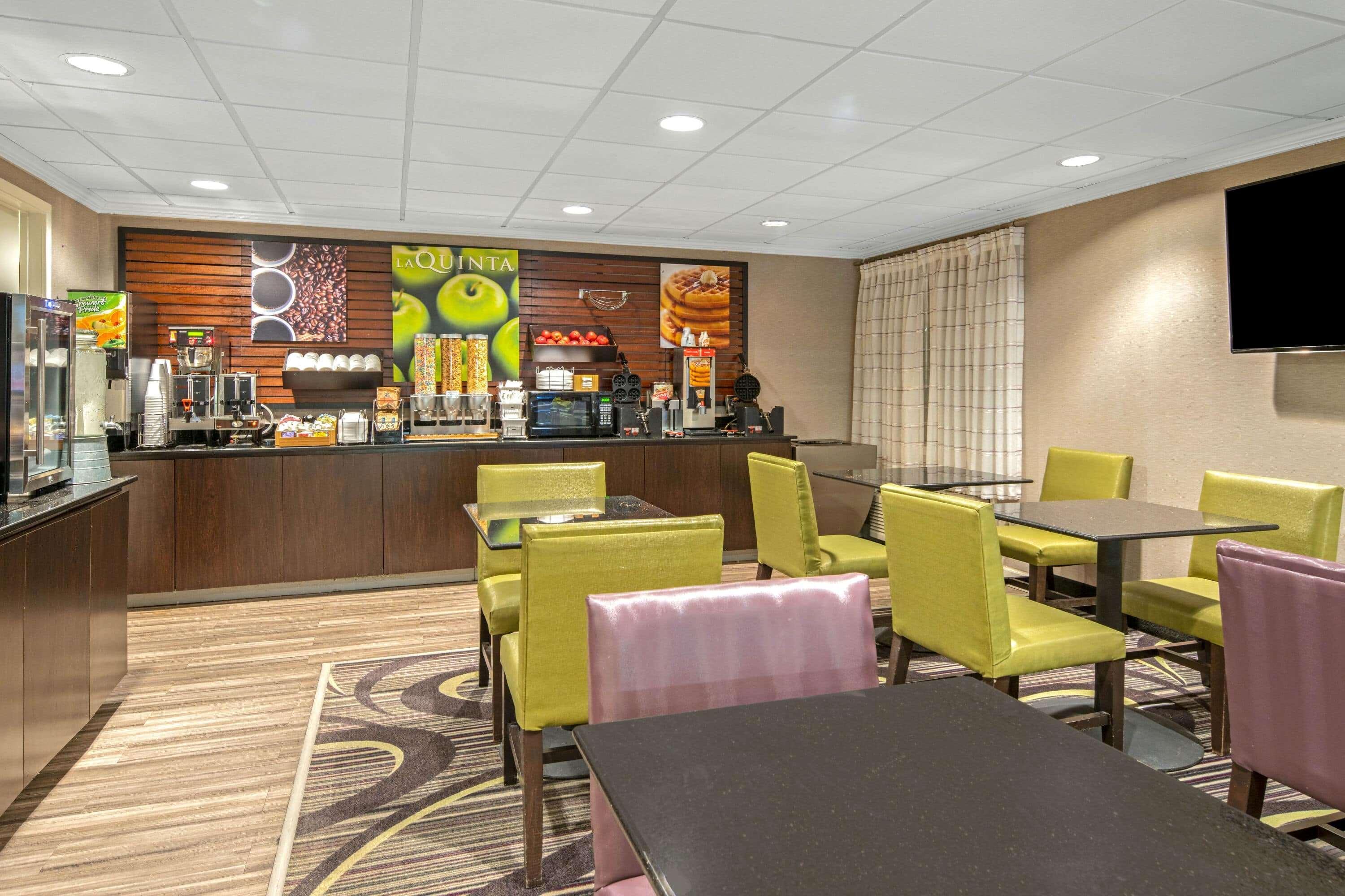 La Quinta By Wyndham Baton Rouge Siegen Lane Hotel Exterior photo
