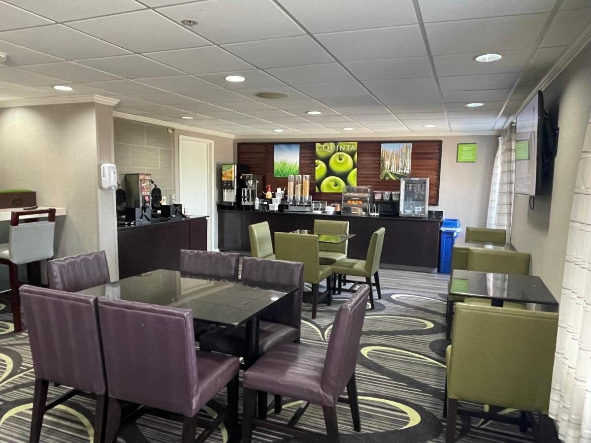 La Quinta By Wyndham Baton Rouge Siegen Lane Hotel Exterior photo