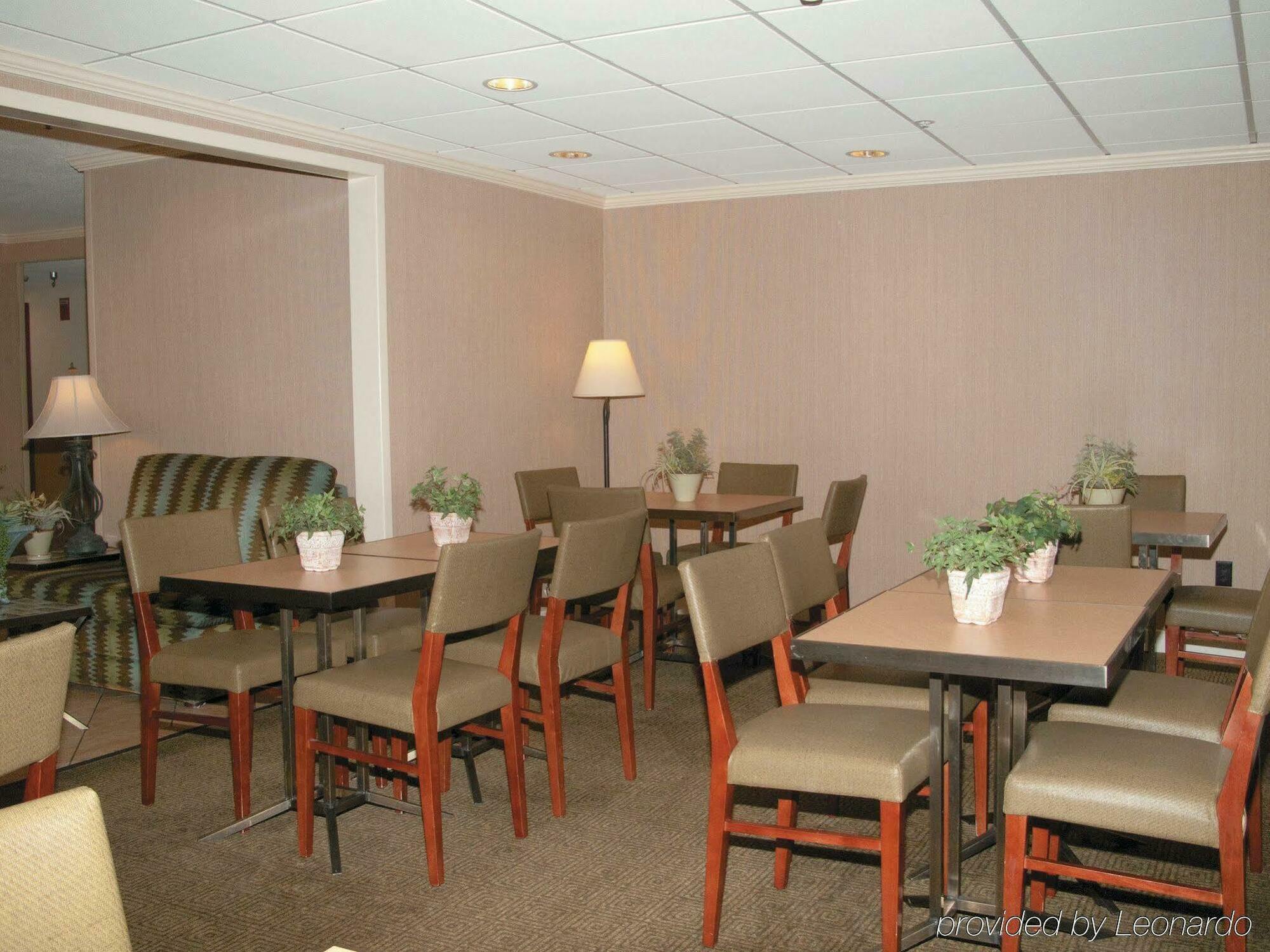 La Quinta By Wyndham Baton Rouge Siegen Lane Hotel Exterior photo